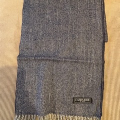 🌺未使用カシミア100％マフラーの画像