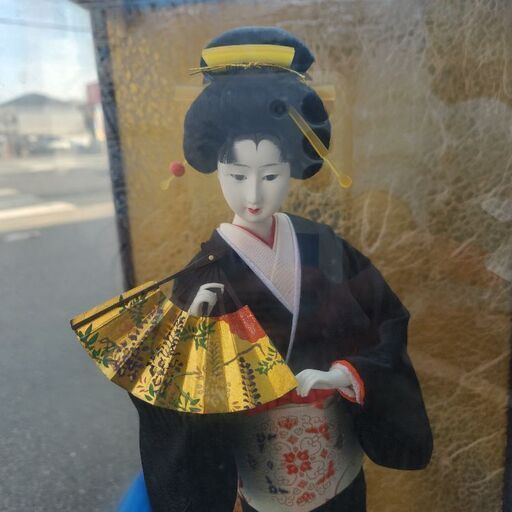 日本人形 扇子持ち ガラスケース入 舞妓 芸妓 芸者 (どむどむじ) 鶴橋