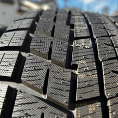 YOKOHAMA  スタッドレスタイヤの画像