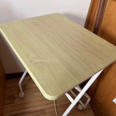 📢折りたたみテーブル⭕️の画像