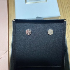 【美品】クリスタル付 メタル ピアス   の画像
