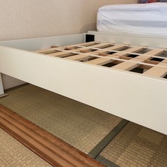 シングルベッドフレームの画像