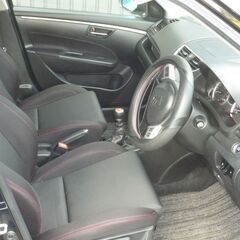 スズキス　イフトスポーツ　６速　２５年　車検９年２月　１３．８万ｋｍ　不具合無し美品　ナビ７年２月新品交換の画像