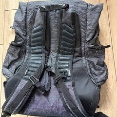 NIKE 軽量リュック｜保温ポケット付き｜多ポケット｜中古｜ショルダークッション破損の画像