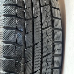TOYOスタッドレスタイヤの画像