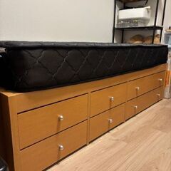 ０円(タダ)で差し上げます！セミシングルベッド(収納引き出し＆コイル式マットレス付き)の画像