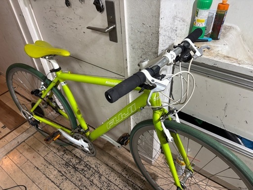 FUJI Absolute S クロスバイク ライムグリーン 2014 FUJI 展示会