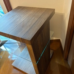 サイドテーブルの画像