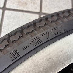 シンコー　　E-270 4.00-19 中古品の画像