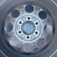 トヨタ純正ホイールスタッドレスタイヤの画像