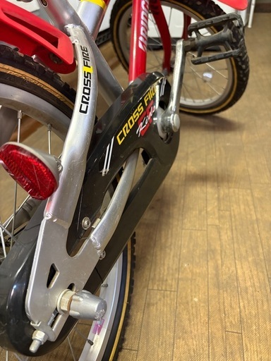 kids赤自転車