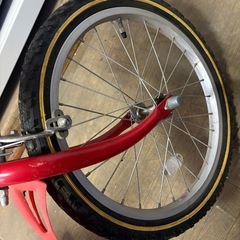 kids赤自転車の画像