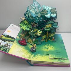 【お宝創庫出張買取店】飛び出す絵本(洋書) Alice’s Adventures in Wonderland【愛知県/半田市】★ 愛知県全域で出張買取 も好評受付中！の画像