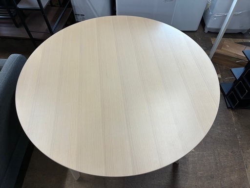 美品・丸いダイニングテーブル　4人がけ（商品番号14708）