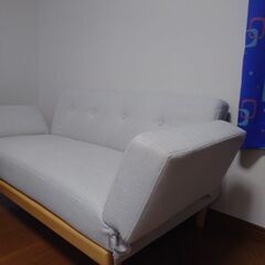 LOWYA　ベッドにもなるソファの画像