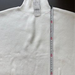 リエンダ　新品未使用タグ付き　白ニット
の画像