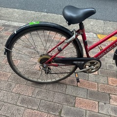 大人用自転車　27インチ、6段ギア、オートライト、鍵付き、赤　プロテクションハードの画像