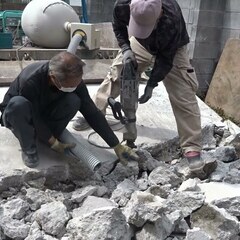 12/8〜月末まで予定！　夜勤解体手元・搬出工募集　　月曜〜金曜　常用勤務可能ですの画像