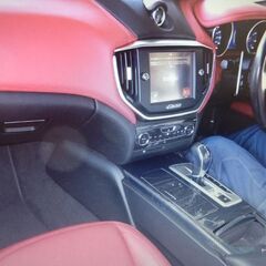 ❑全国自社ローン対応❑      ★平成27年登録マセラティギブリの画像