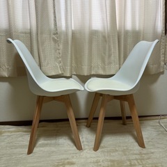 2脚セット　ダイニングチェア　白　イームズチェア　の画像