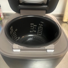 炊飯器の画像
