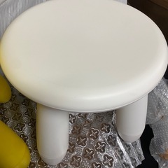 IKEA 子ども用スツールの画像