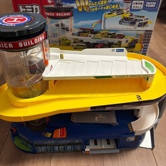 トミカダブルアクションビルの画像