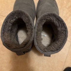 正規店購入　UGGブーツ　ショート丈　24cm
の画像