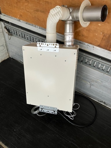 【バナナ】通電品 ノーリツ 石油小型給湯器 ボイラー OQB-G4702WFF 2018年製