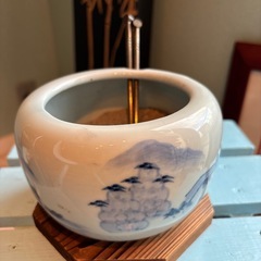 ミニ火鉢　真鍮火箸付き　　陶器卓上火鉢山水画の画像