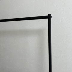 急募ハンガーラックと2段ボックスの画像