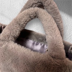 ダーリッチ ファーバッグの画像