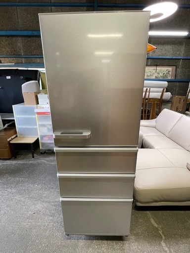 4ドア冷蔵庫　2024年製　美品