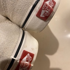 VANS  ホワイトスニーカー24.0センチの画像