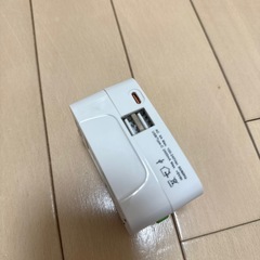海外用変換アダプター（Googleイベント配布品）の画像