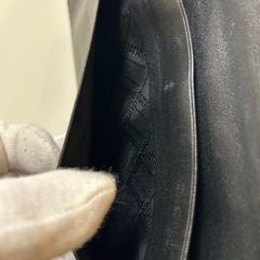 ダンヒルdunhill札入れ ロングウォレット フラップ式二つ折り長財布 二つ折り財布 折財布 さいふ サイフ 小銭入れ無ブラック黒色系デザイン 無地ロゴ レザー横幅　約18センチ 高さ　約9センチ マチ　約1センチスペイン製 メンズmen’s男性用、紳士の画像