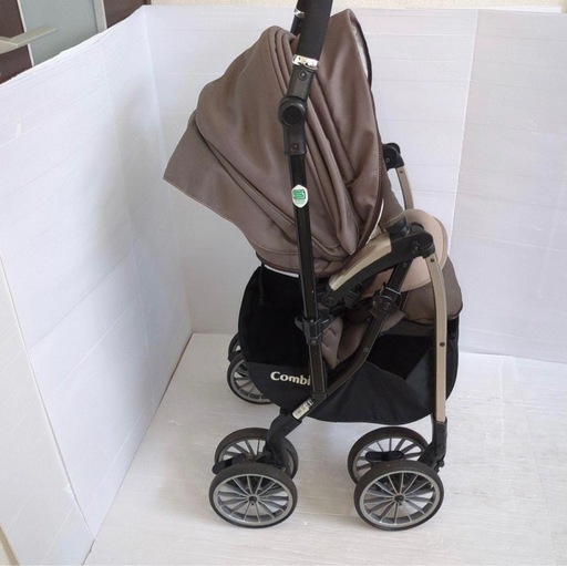 combi アンブレッタ 4キャス エッグクッション UH セピアブラウン