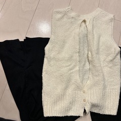 ニットベスト・フレアパンツ セットの画像