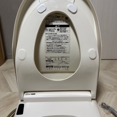 TOTO瞬間式温水便座の画像