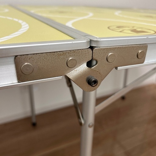 Coleman コールマン スリム四折テーブルコールマンランタン柄160cm