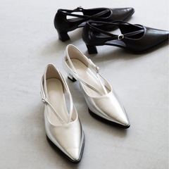 【新品未使用】menue クロスストラップ ポインテッドトゥ ヒールパンプス　ブラック　24cm の画像