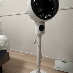 ホワイトサーキュレーター リモコン付きの画像