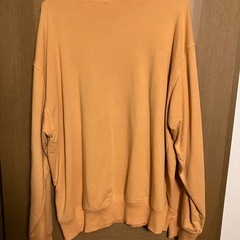 GU トレーナーの画像