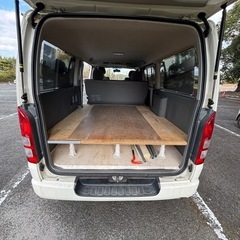 H22年式　ハイエースの画像