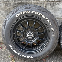 タイヤホイル　ハイエース16インチの画像