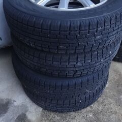 スタッドレスタイヤセットの画像