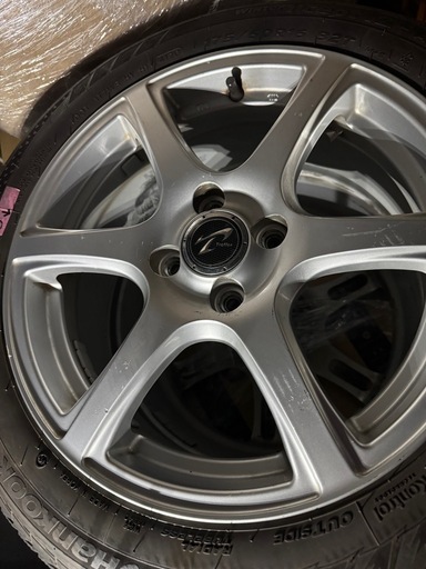 バリ溝！ 16インチ スタッドレス 175/60R16 6J +42 4穴 (さっくん大府