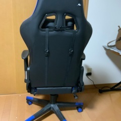 ゲーミングチェアの画像