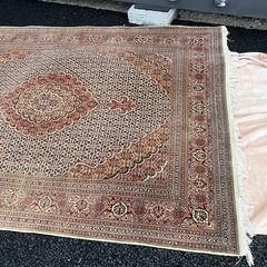 早い者勝ち　カーペット　148×205の画像