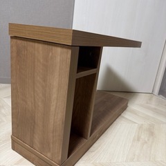 キャスター付きサイドテーブルの画像